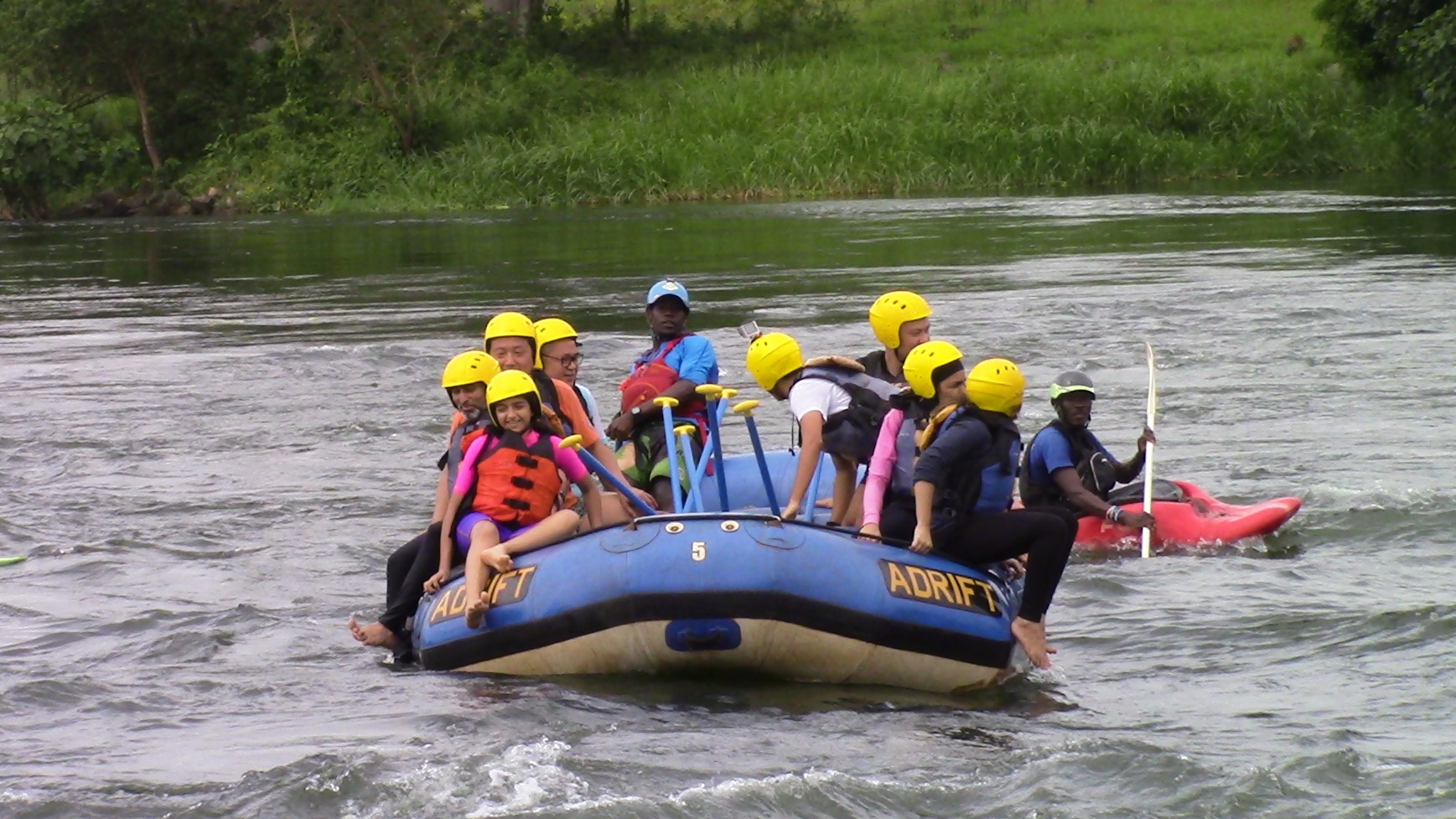 Family Rafting 2